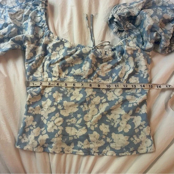 Abercrombie Blue and White Floral Linen Puff Sleeve Corset Blouse size Medium - Picture 9 of 12